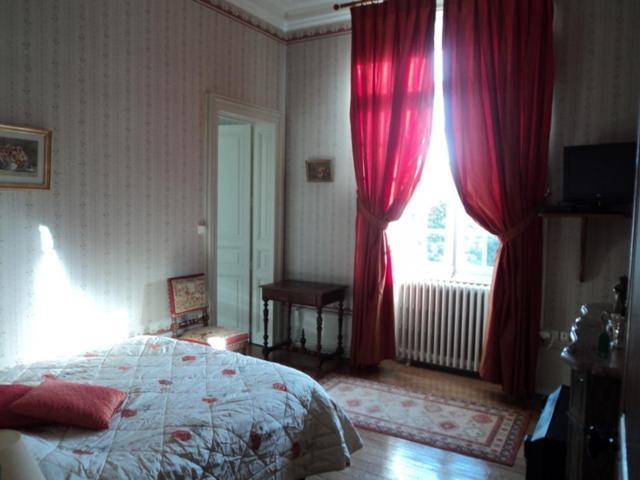 Chateau De Montbraye Parigné-lʼÉvêque Bagian luar foto