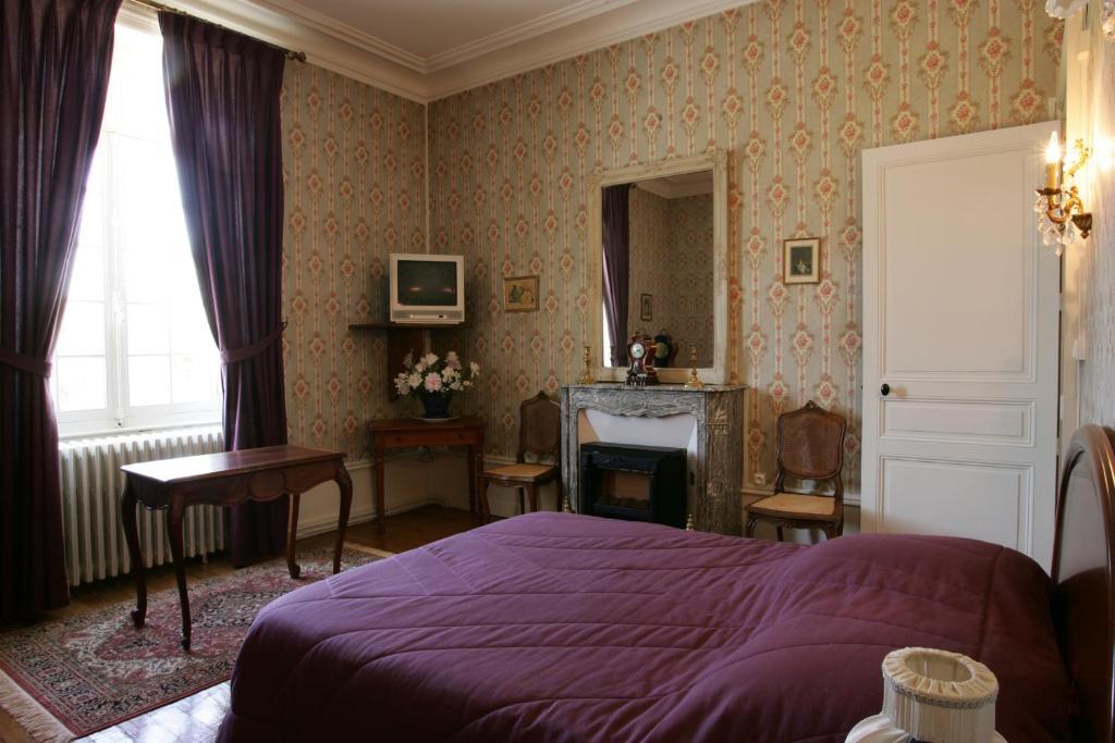 Chateau De Montbraye Parigné-lʼÉvêque Ruang foto